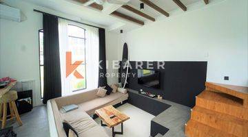 Gambar 4 Stylish Two Bedroom Enclosed Living Room Villa Set In Padonan Yrr3199