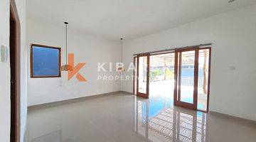 Gambar 5 Unfurnished Three bedrooms Villa In Three Storey With Rooftop Located In Central Canggu Area Yrc5007