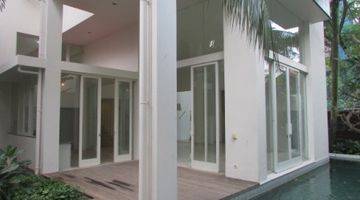 Gambar 4 4 Bedroom House in Tropical Compound 