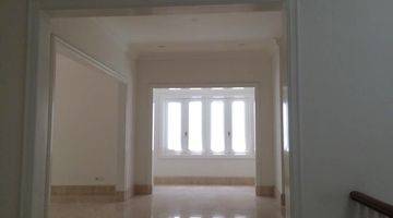 Gambar 4 5 Bedroom Beautiful House For Resto, Cafe In Prime Area In Kebayoran Baru 