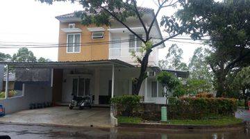 Gambar 4 Rumah 2 Lantai Furnished SHM di Grand Sentuk City Bogor Strategis