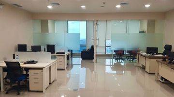 Gambar 1 Dijual Murah Office Soho Capital - Luas 139 M², Furnished, 5.980M, Central Park, Jakarta Barat