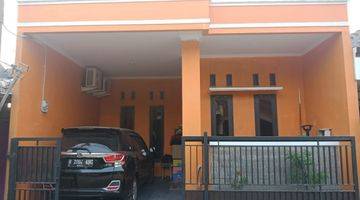 tampak depan rumah orange kondisi keren siap