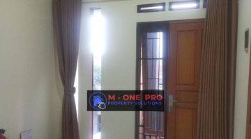 Gambar 3 Di Jual Cepat Rumah 2 Lantai Semi Furnished