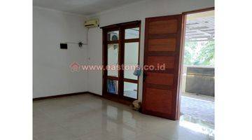 Gambar 4 Dijual Rumah 2 Lantai Daerah Kelapa Gading Kg004915