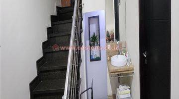 Gambar 3 Dijual Rumah Daerah Kelapa Gading Semi Furnish Kg004930