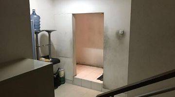 Gambar 4 Dijual Ruko 2 Lantai , Luas 250m2 di Jl. Duren Tiga Raya, Jakarta Selatan 