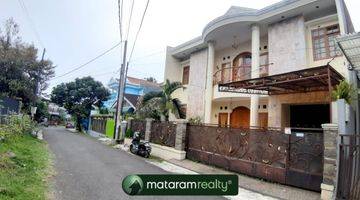 Gambar 2 Rumah 2 Lantai Bagus Furnished Di Jl.gegerkalong Hilir, Bandung