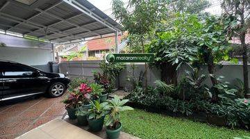 garasi/carport rumah 2 lantai bagus furnished