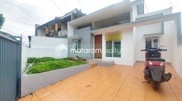 tampak depan rumah bagus shm di jl.cibodas