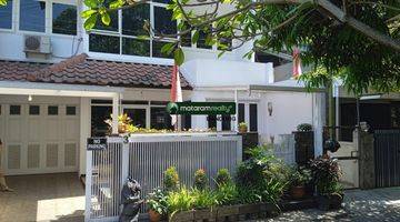 tampak depan rumah bagus semi furnished shm