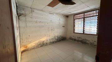 Gambar 4 Rumah Tua 1 Lantai Murah Unfurnished SHM Tangerang