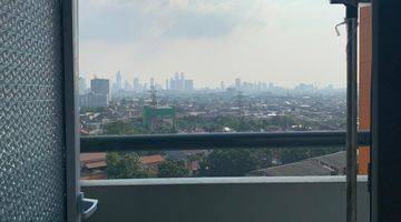 Gambar 3 Apartement Green Pramuka City 2 BR Furnished