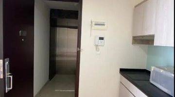 Gambar 3 Apartement Menteng Park 2 BR Semi Furnished Baru