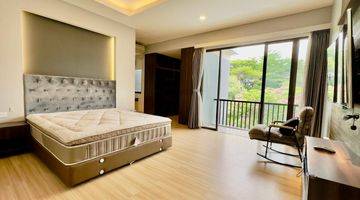 Gambar 3 Rumah Bagus Siap Huni Fully Furnished Sebelah Club House Dengan View Kolam