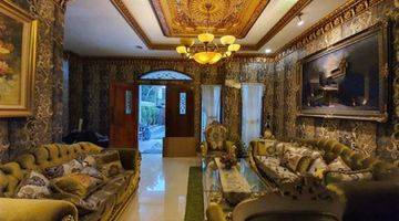 Gambar 4 Rumah Bagus Semi Furnished SHM Kolam Renang di Sawo, Jakarta Selatan