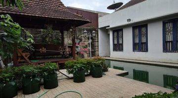 Gambar 1 Rumah Bagus Semi Furnished SHM Kolam Renang di Sawo, Jakarta Selatan