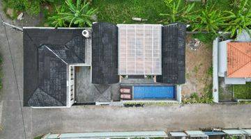 Gambar 4 Villa Mewah Bergaya Modern Tropikal Pivat Pool Jarang Ada