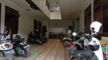 garasi/carport kos aktif putri 22 kamar