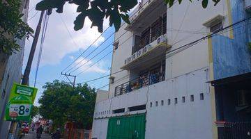 tampak depan kos aktif putri 22 kamar