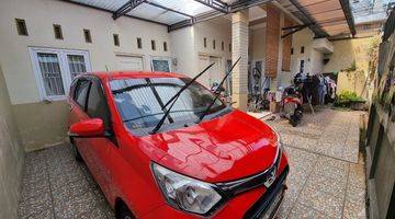 garasi/carport rumah luas nyaman dekat graha