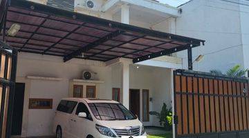 Gambar 1 Rumah mewah full furnished 2 Lantai dekat Manahan Solo 