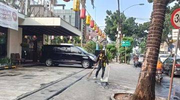 Gambar 1 Dijual Ruang Usaha Ex Resto Shabu Hachi Bintaro 