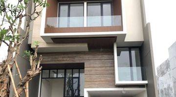 Gambar 1 Rumah Baru Minimalis Mewah Villa Bukit Regency Pakuwon Indah 