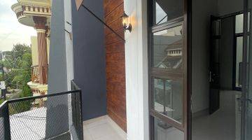 Gambar 2 Rumah  Semi Furnished Baru & Cakep di Sewakan Bintaro Jaya