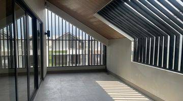 Gambar 3  Rumah Baru Atic Indoor  Outdoor Leonora Gading Serpong