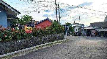 tampak depan rumah dijual di komplek bukit