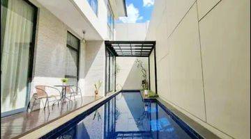 Gambar 4 Rumah Mewah Dengan Swimming Pool Di Navapark Bsd City Tangerang Banten