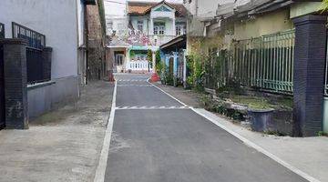 Gambar 2 Rumah  2 Lantai Bangunan Lama Hitung Tanah Dekat Solobaru