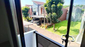 Gambar 2 Dijual Rumah Hook Minimalis Modern Kencana Loka Dekat Toll Bsd City Tangerang 