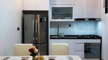 ruang makan rumah cantik rapi siap huni