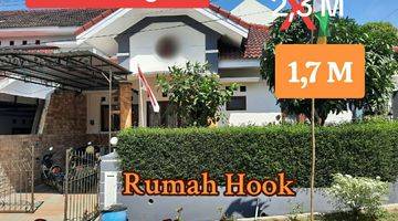 Gambar 2 Rumah Hook Tengah Kota