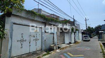 Gambar 2 Rumah Jl Libra (karang Empat) Surabaya Timur Daerah Ramai Padat Penduduk