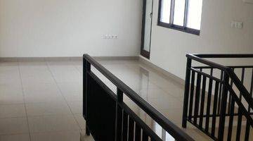 Gambar 5 Rumah 2lantai Shm Di Cluster B - Tari Summarecon Bandung Kota