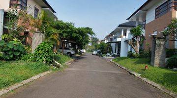 Gambar 4 Rumah 2lantai Shm Semi Furnished Di Cigadung Dago Bandung Kota