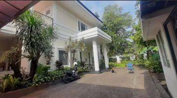 Gambar 1 Rumah Mewah Full Furnished Kawasan Elite Melawai Kebayoran Baru