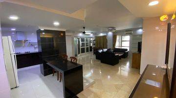 Gambar 4 Dijual Apartemen 4 BR 215 m² di Apartemen Grand Tropic