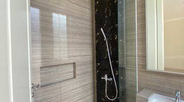 kamar mandi dijual rumah minimalis pakuwon city