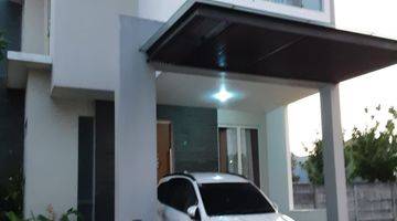 Gambar 1 DIJUAL RUMAH MODERN MINIMALIS ROYAL RESIDENCE LAKE VIEW MAIN ROAD