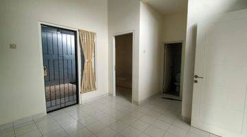 Gambar 4 Rumah Bagus, Unfurnished, Sertifikat SHM di Serpong Garden Green River, Tangerang