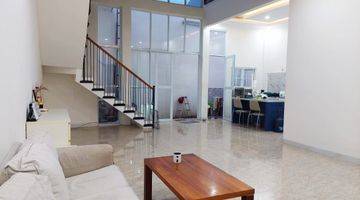 Gambar 5 Rumah 2 Lantai Bagus Semi Furnished SHM di Jalan Serpong Park, Tangerang Selatan