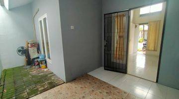 Gambar 2 Rumah Bagus, Unfurnished, Sertifikat SHM di Serpong Garden Green River, Tangerang