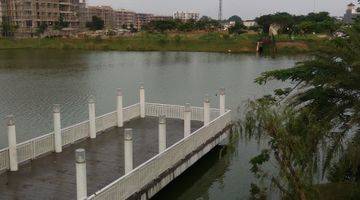 Gambar 4 Grisea Lakeview The Springs Summarecon Gading Serpong Rumah Depan Danau Huk Cantik Jarang Ada