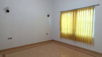 Gambar 4 Rumah Semi Furnished Jalan Lingkungan 7 Meter Di Jimbaran