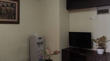 ruang tamu apartemen di jakarta pusat cosmo