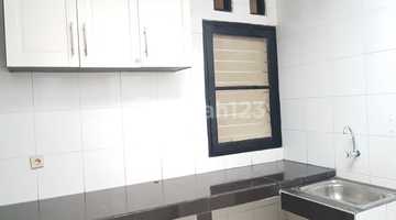 dapur rumah di cluster adena graha